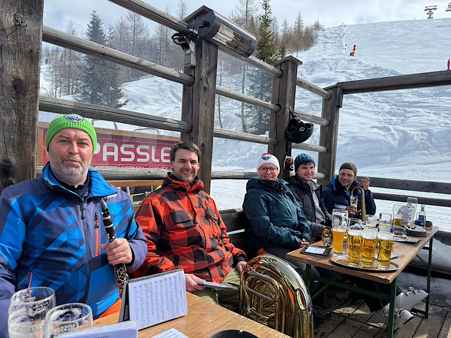 Mit den Höllentalern auf Musikantenskifahrt 2025