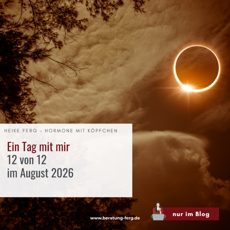 Sonnenfinsternis mit Text im Vordergrund